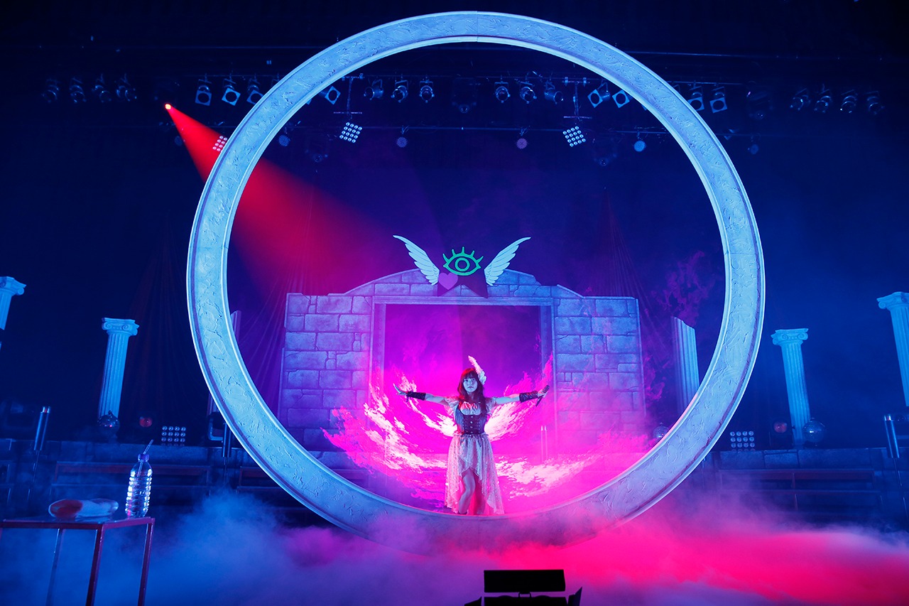 上坂すみれ「第二回革ブロ総決起集会 -ファイナル-」の様子。