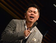 中西圭三「KIRIN BEER "Good Luck" LIVE」ライブ収録の様子。