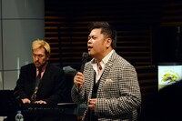 中西圭三「KIRIN BEER "Good Luck" LIVE」ライブ収録の様子。