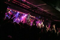 キノコホテルの新宿LOFT公演の様子。（撮影：にしゆきみ）