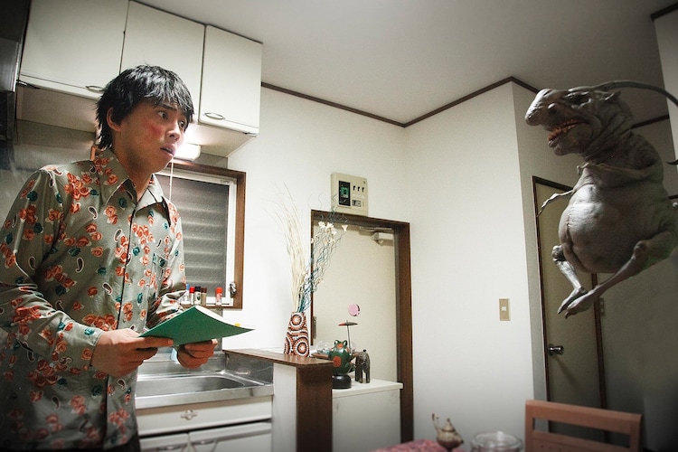 ドラマ 怪奇恋愛作戦 のワンシーン 右がピエール瀧が声優を担当する悪魔のブイヨン 画像ギャラリー 1 3 音楽ナタリー