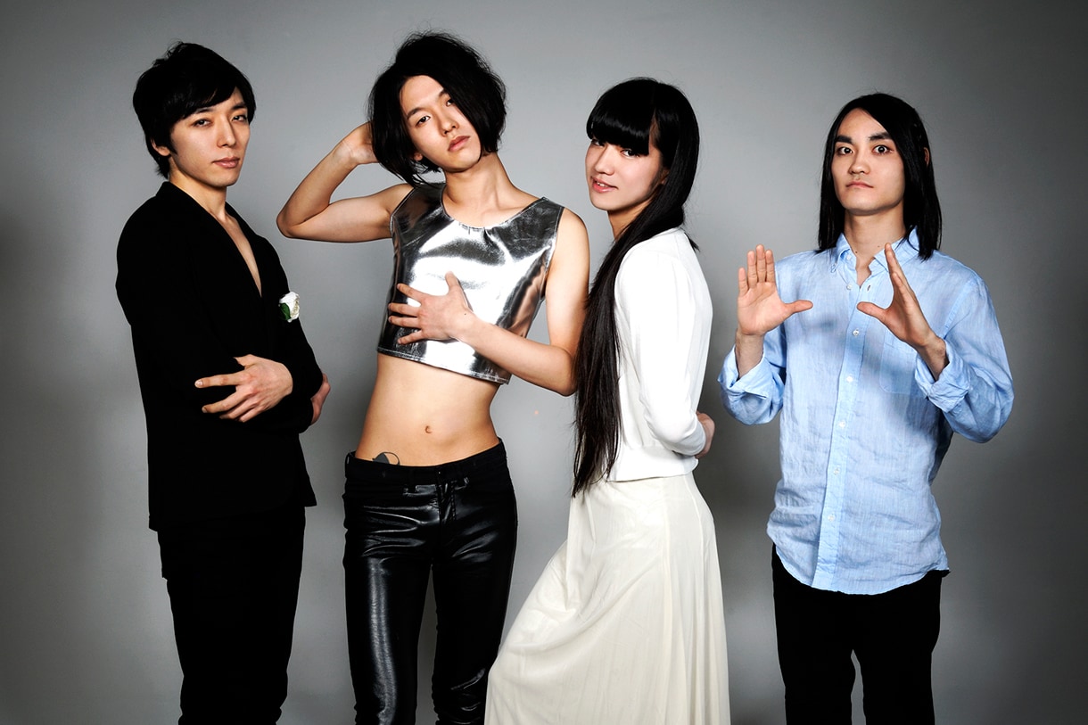 クウチュウ戦、カラスは真っ白と東阪ツアー