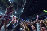 PASSPO☆によるライブの様子。