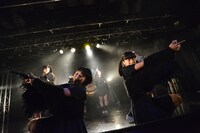 BELLRING少女ハートによるライブの様子。
