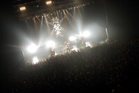 怒髪天「2015年新春TOUR “紅白利き歌合戦”」東京公演の様子。（撮影：石井麻木）