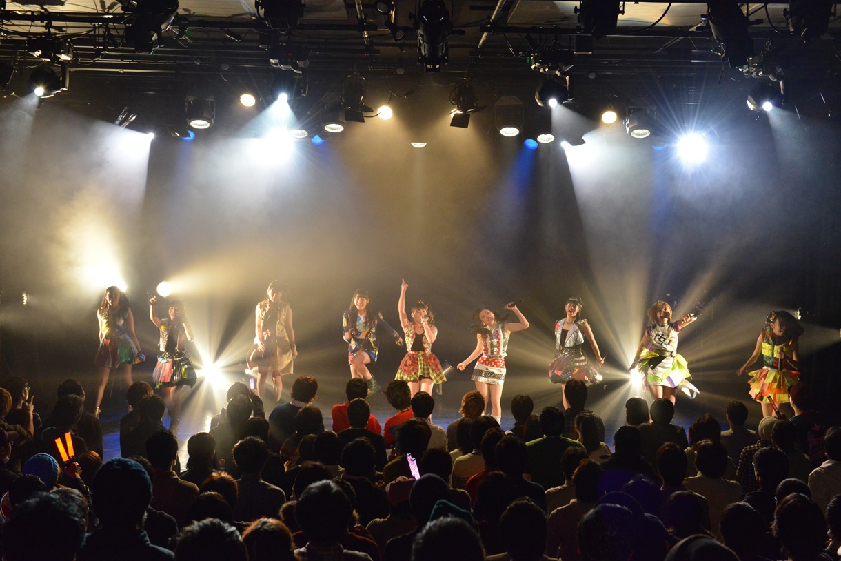 Cheeky Paradeによる3周年記念イベントの様子。