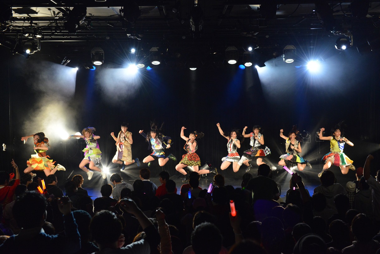 Cheeky Paradeによる3周年記念イベントの様子。