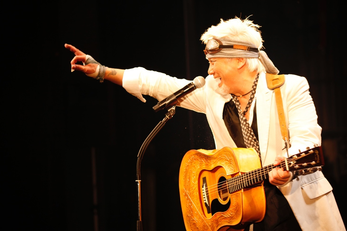 玉置浩二「SPACE SHOWER TV × J:COM present 玉置浩二 Precious Live」の模様。（撮影：SUSIE）