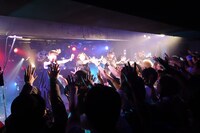 東京・GARRET udagawaでのQ'ulle。