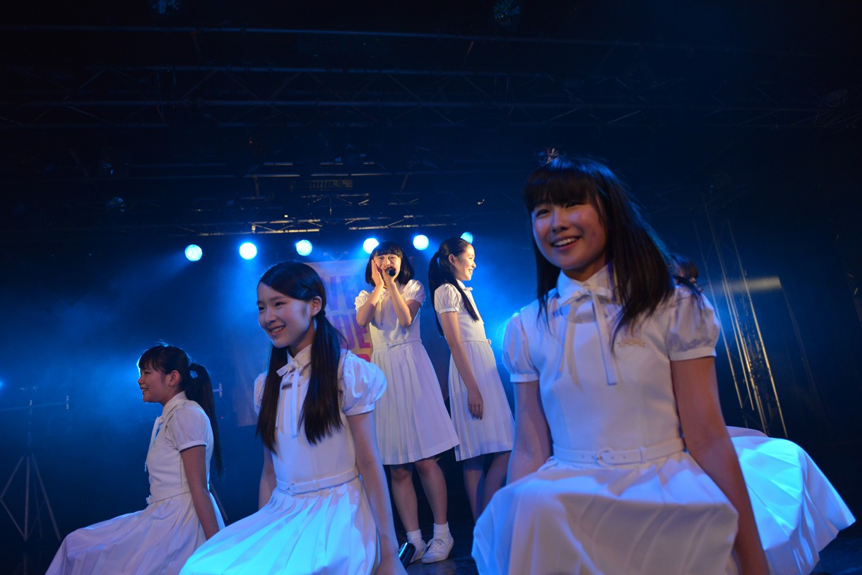 アイドルネッサンスによるライブの様子。