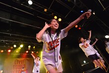 lyrical schoolによるライブの様子。