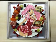 アニメ「パンチライン」のキャラクター・成木野みかたんが描かれたバースデーケーキ。