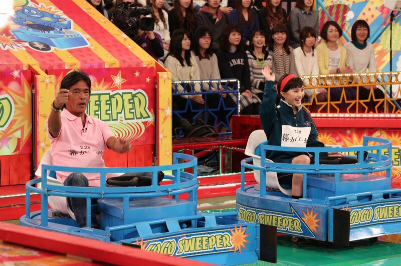 「VS嵐」出演時の松崎しげる、百田夏菜子(ももいろクローバーZ)。 (c)フジテレビ