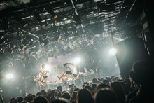 BACK LIFT「Ten Years Later TOUR 2014-2015」東京・渋谷CLUB QUATTRO公演の様子。（撮影：ヤオタケシ）