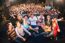 BACK LIFT「Ten Years Later TOUR 2014-2015」東京・渋谷CLUB QUATTRO公演の様子。（撮影：ヤオタケシ）