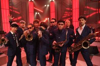 「MUSIC FAIR」出演時の東京スカパラダイスオーケストラ。 (c)フジテレビ