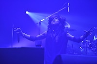 sads（撮影：今元秀明、岡田貴之）