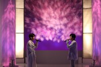 「MUSIC FAIR」出演時の東方神起。 (c)フジテレビ