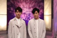 「MUSIC FAIR」出演時の東方神起。 (c)フジテレビ