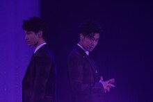 「MUSIC FAIR」出演時の東方神起。 (c)フジテレビ