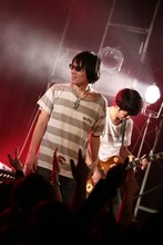 真心ブラザーズ「Do Sing Tour with Low Down Roulettes」最終公演の様子。