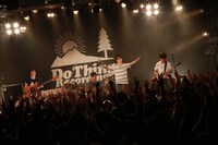 真心ブラザーズ「Do Sing Tour with Low Down Roulettes」最終公演の様子。