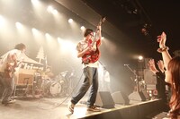 真心ブラザーズ「Do Sing Tour with Low Down Roulettes」最終公演の様子。