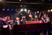 「ユルネバ～キミは一人じゃない～LIVE」東京・下北沢GARDEN公演、アンコールの様子。