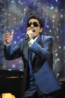 鈴木雅之 (c)スカパー！音楽祭 2015