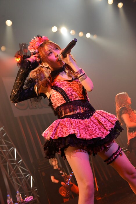 田中れいな（Vo / LoVendoЯ）