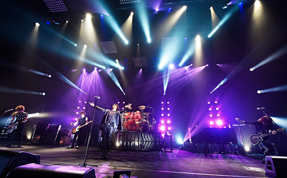 LUNA SEA「LUNA SEA 25th ANNIVERSARY LIVE TOUR THE LUNATIC -A Liberated Will-」東京国際フォーラム ホールA公演の様子。