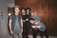 「アーティスト・オブ・ザ・イヤー」洋楽部門を受賞したOne Direction。