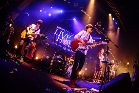 キュウソネコカミ（撮影：渡邉一生）