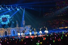 Berryz工房によるラストコンサートの様子。