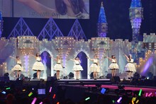 Berryz工房によるラストコンサートの様子。