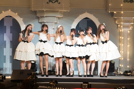 Berryz工房によるラストコンサートの様子。