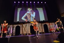 左から溝手るか、後藤彩、田中美麗。