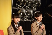 左から田口華、野津友那乃。