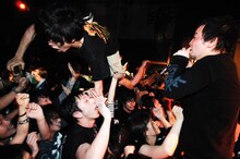 F.I.B「Fill in the blanks TOUR」京都・KYOTO MUSE公演の様子。（撮影：瀧本 "JON…" 行秀）