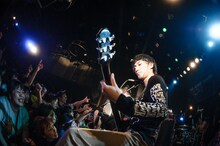 F.I.B「Fill in the blanks TOUR」京都・KYOTO MUSE公演の様子。（撮影：瀧本 "JON…" 行秀）