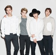 CNBLUE「WHITE」通常盤ジャケット