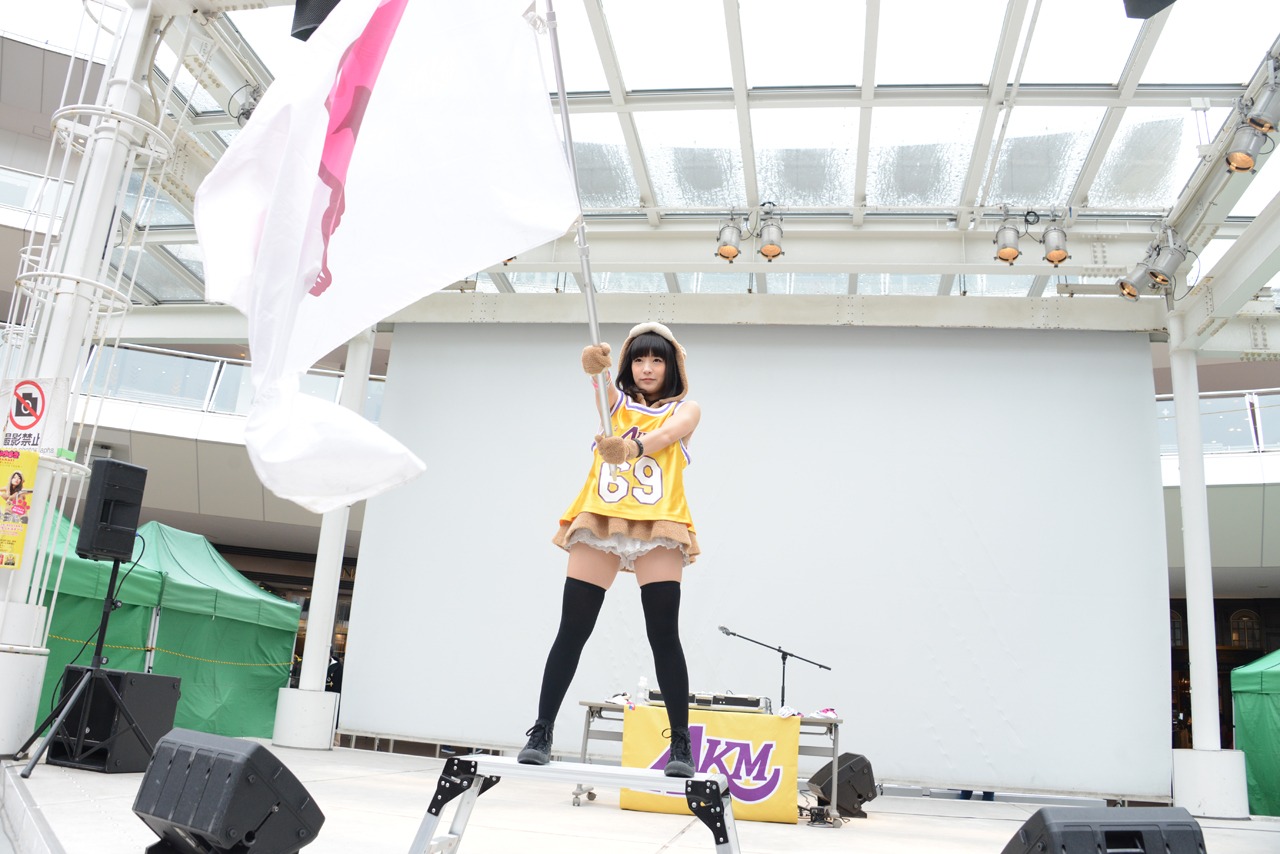 あゆみくりかまき「AKM（あくま）で冬眠しません！～『鮭鮭鮭』リリース記念mini LIVE TOUR～＠ラゾーナ川崎プラザ」の様子。