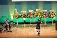 武藤彩未「もうひとつの卒業式」の様子。