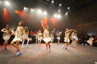 LinQ「なんでもありあり600回記念公演!!!!!!」の様子。