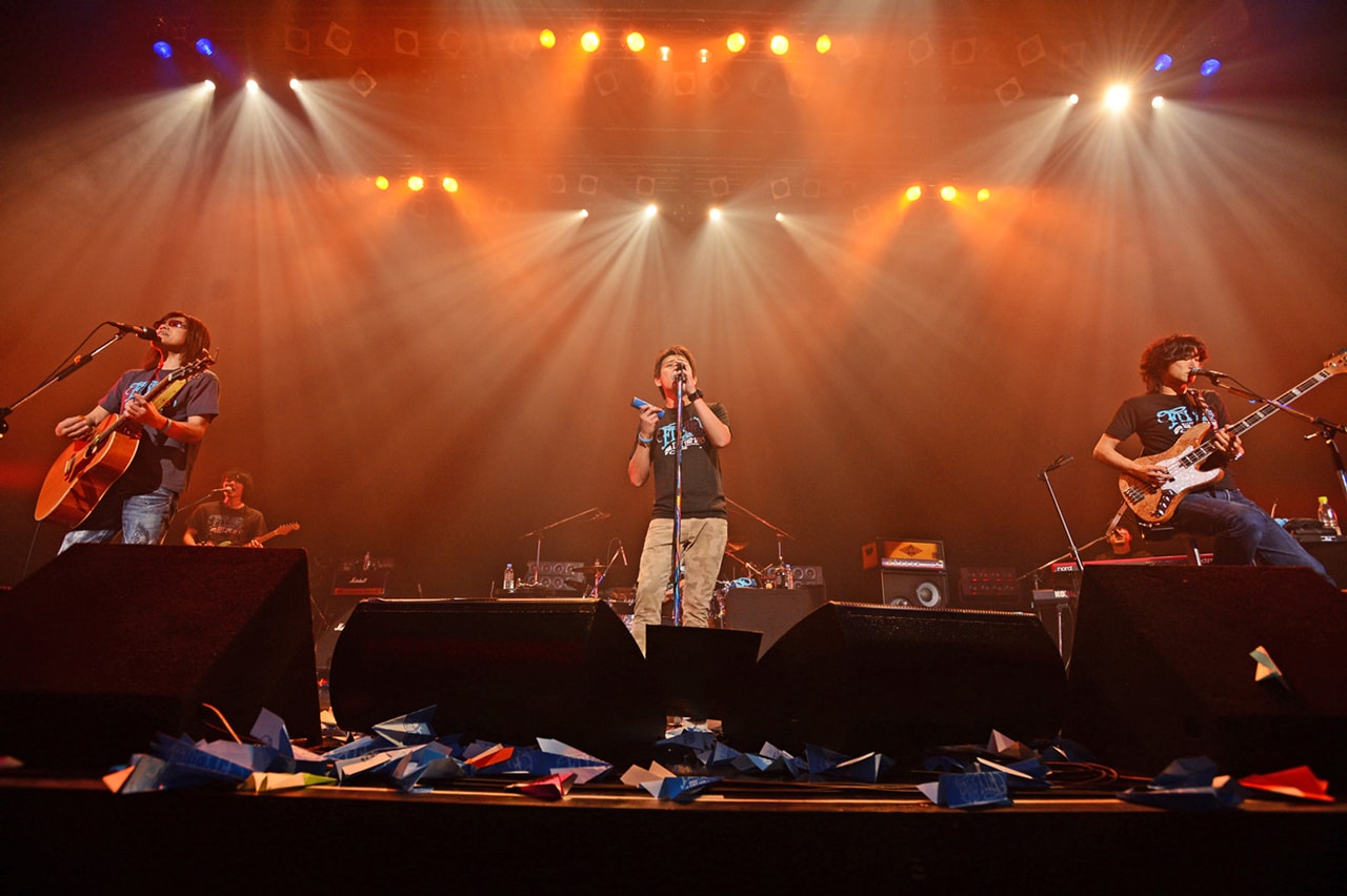 doa「doa LIVE Tour 2015 -FLY HIGH-」東京・Zepp DiverCity TOKYO公演の様子。