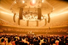 miwa「miwa live at 武道館 ～acoguissimo～」3月8日公演の様子。（撮影：佐藤薫）