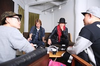 商品会議の様子。