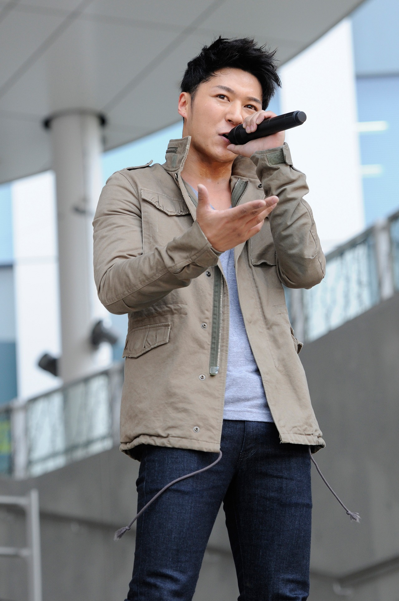 谷内伸也