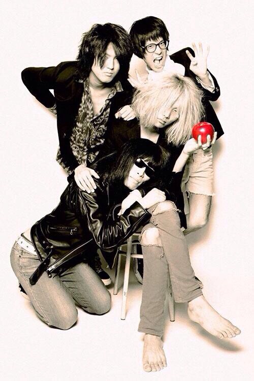 アップル斎藤と愉快なヘラクレスたちからアップル斎藤とゼウス手塚が