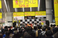 lyrical school「SPOT」発売記念イベントの様子。